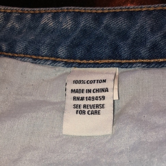 Ashley Mason Light Wash Straight Leg Raw Hem Crop Jeans Size 15 - Picture 8 of 9